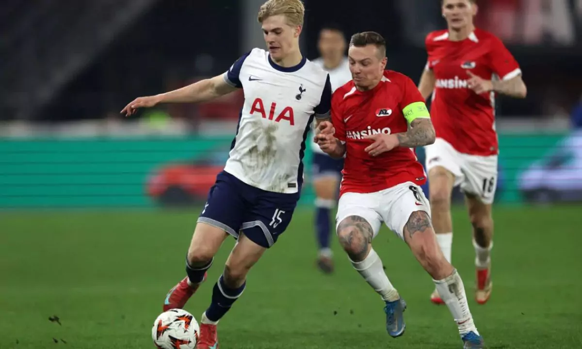 Nhận định Tottenham vs AZ Alkmaar